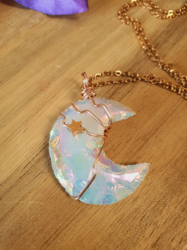 Wire wrapped Maan hanger Angel aura kwarts. (nr 6)