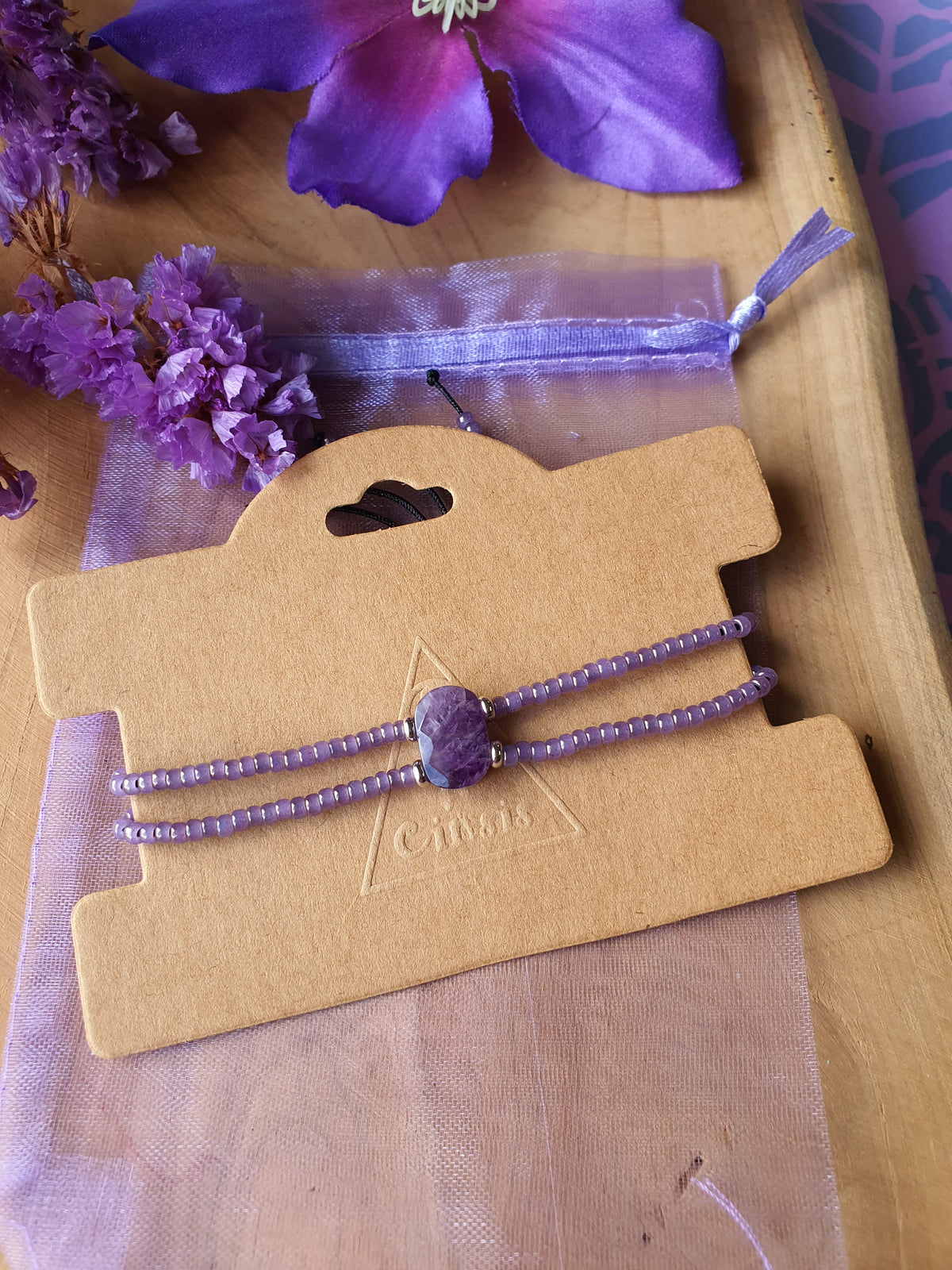 Amethist edelsteen armband handgemaakt met miyuki kralen (103) rvs zilver afwerking.