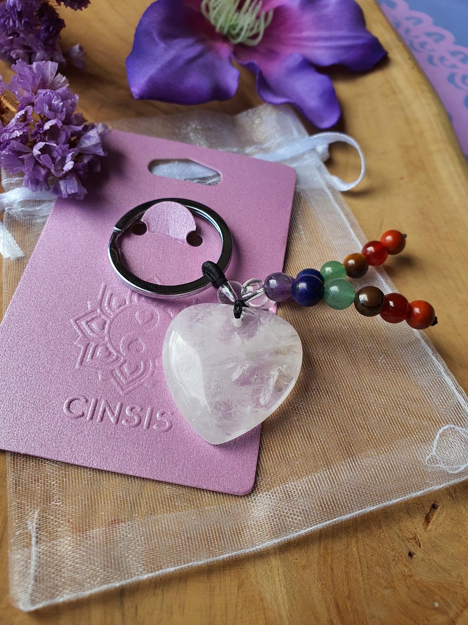 Bergkristal hart / 7 chakra sleutelhanger