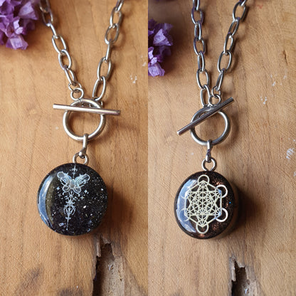 Cinsis Orgonite mix: orgonite Hanger 2 in 1 + RVS Zilver ketting nr 3007