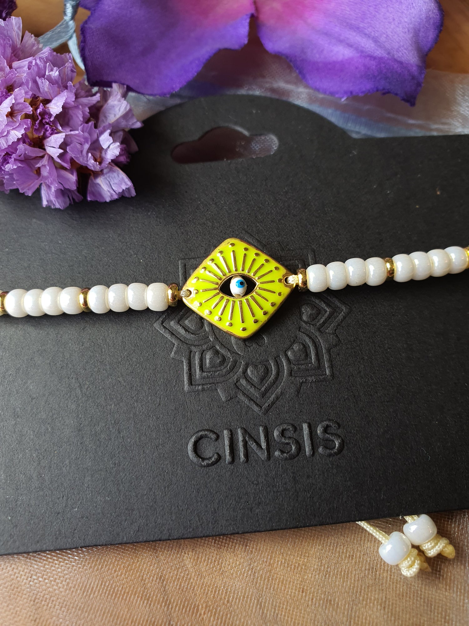 Evil_Eye_armband_gele_variant