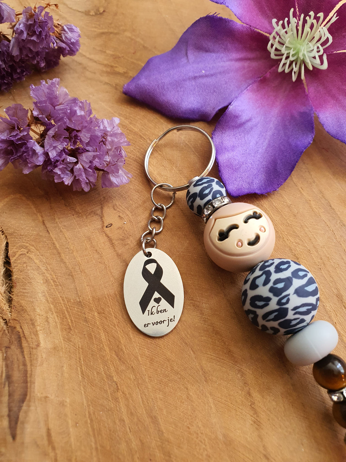 Gepersonaliseerde Sleutelhanger met roze lint Gravure