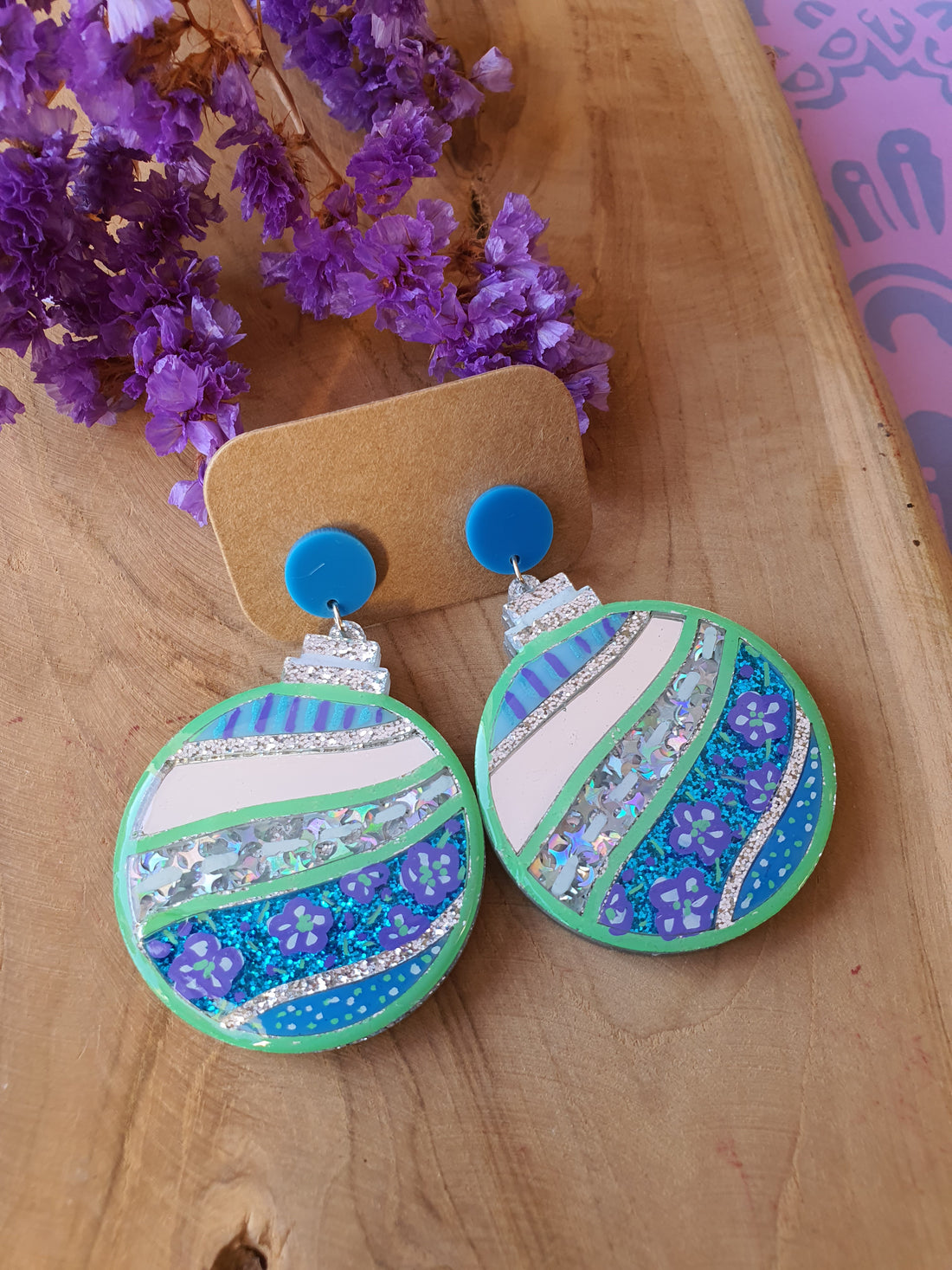 Kerst oorbellen | Kerstbal oorhangers (nr 10023)