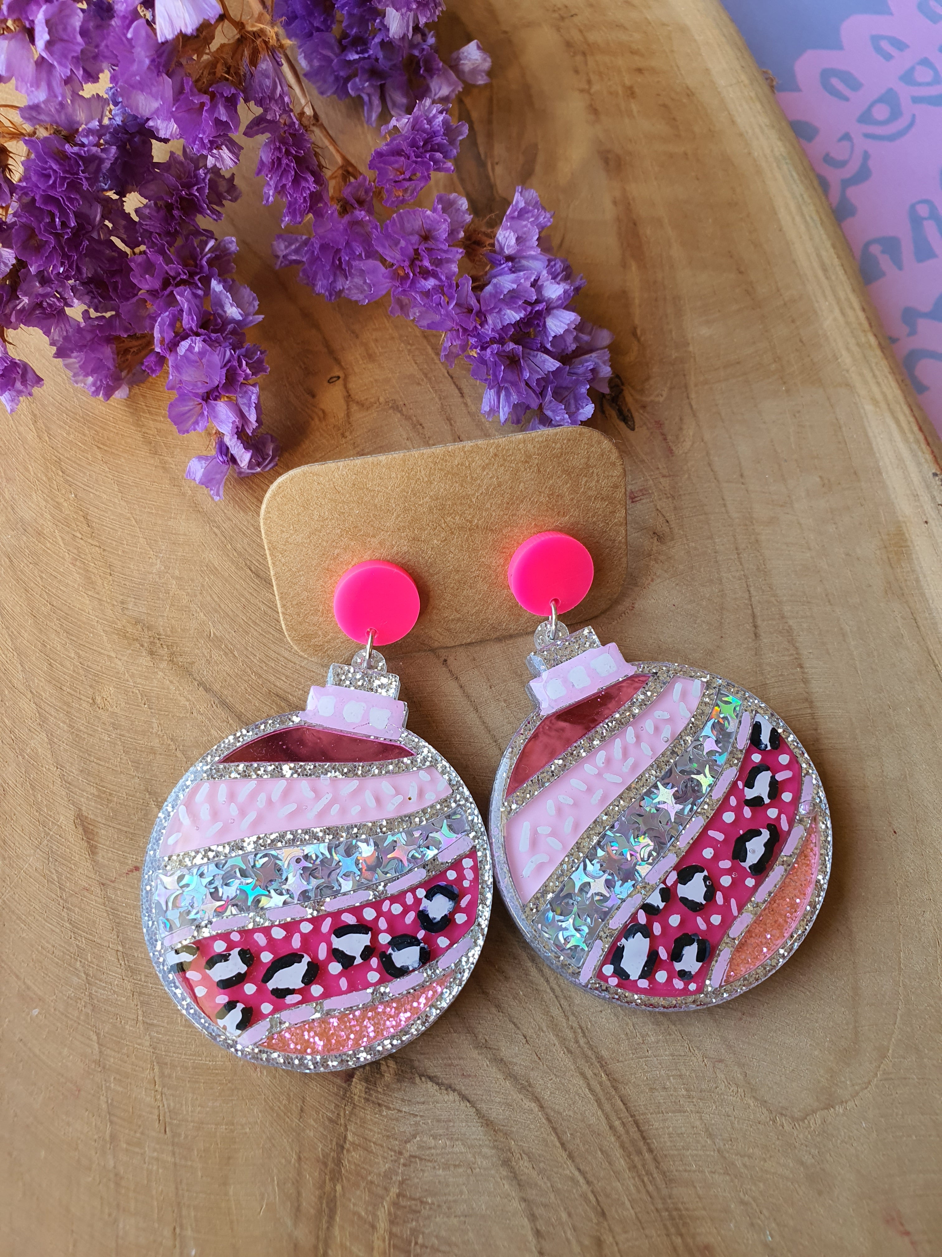 Kerst oorbellen | Kerstbal oorhangers (nr 10029)