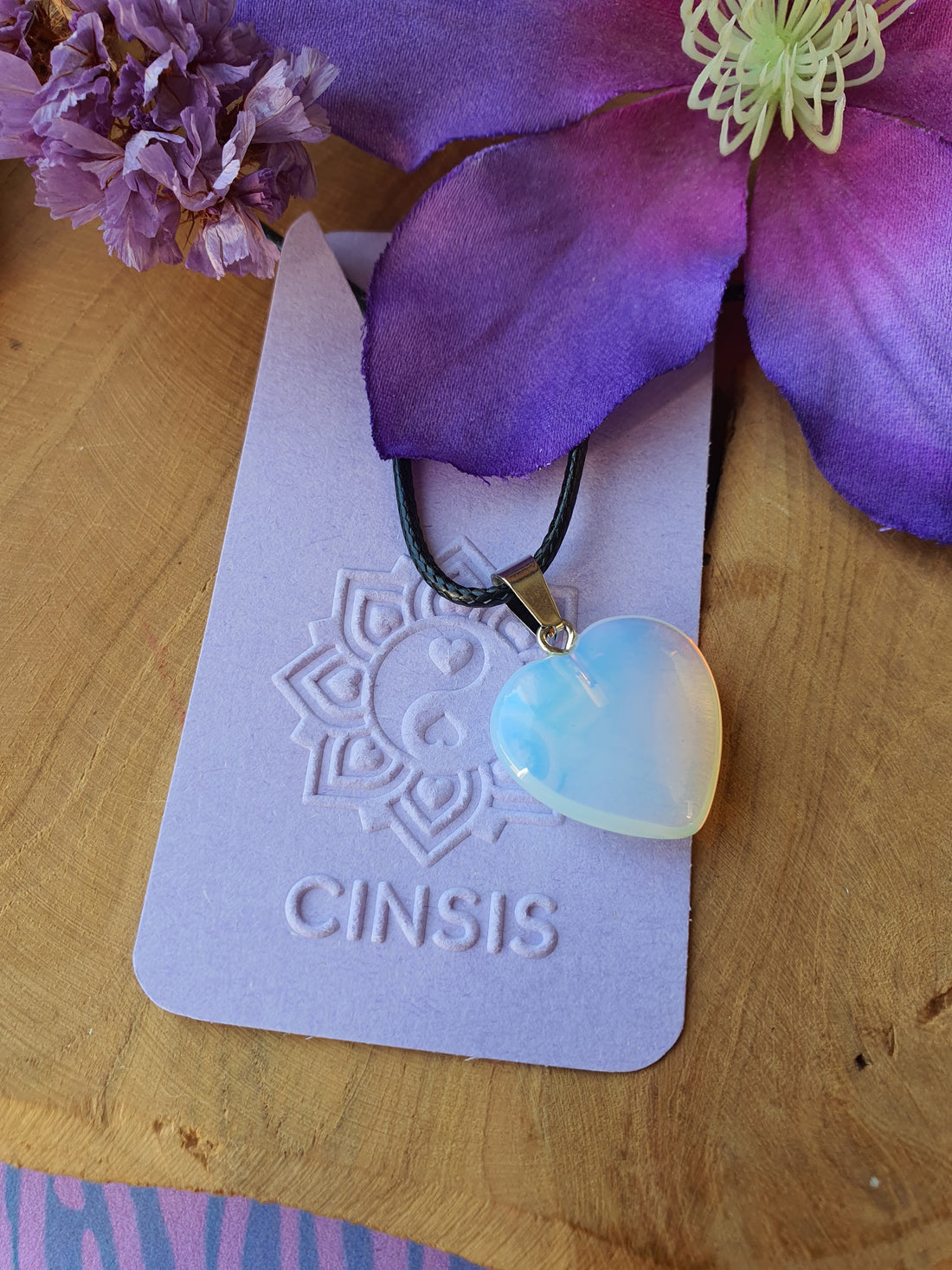 Opaline Hart Hanger