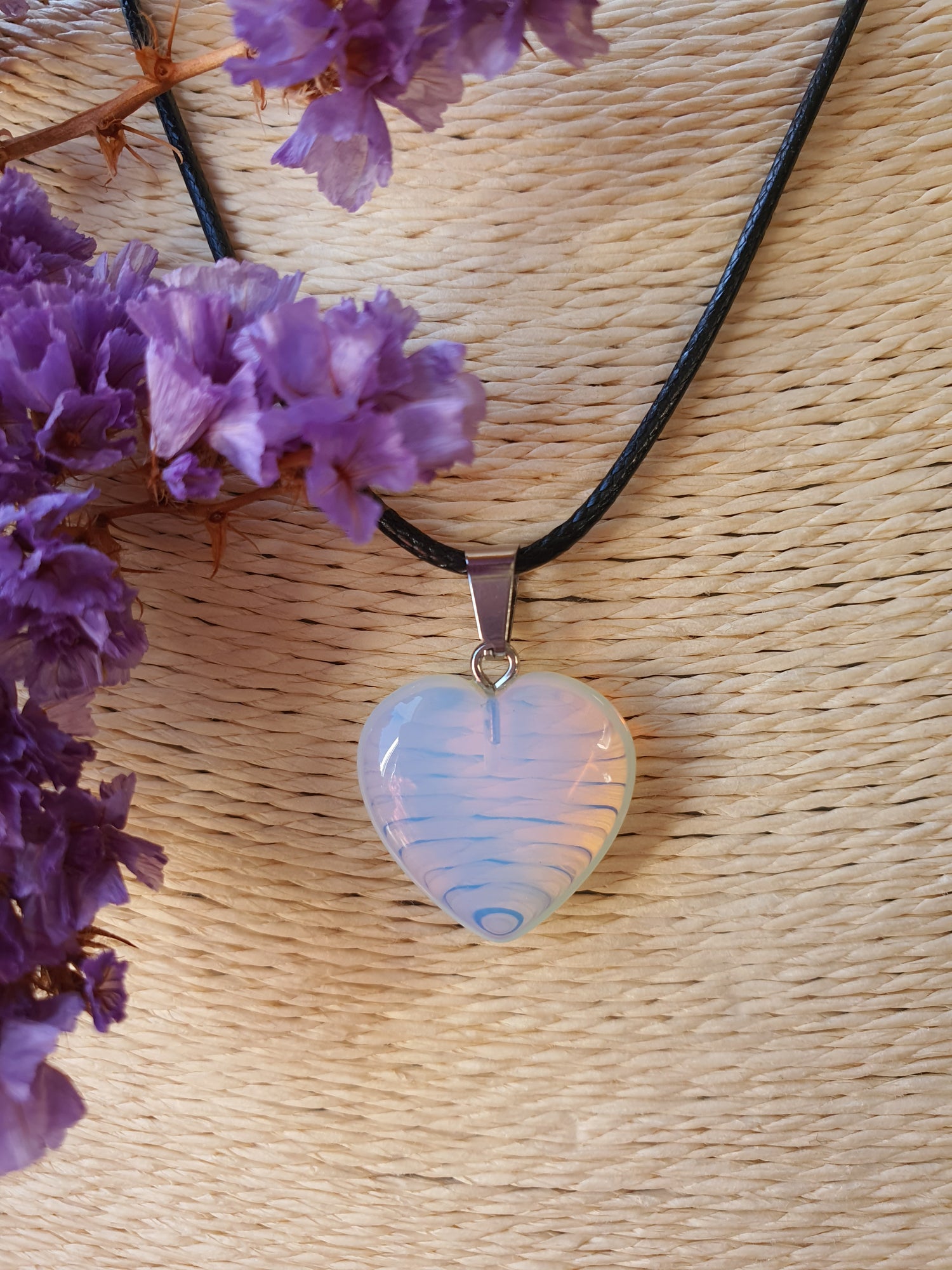 Opaline Hart Hanger met zwart leren koord Ketting