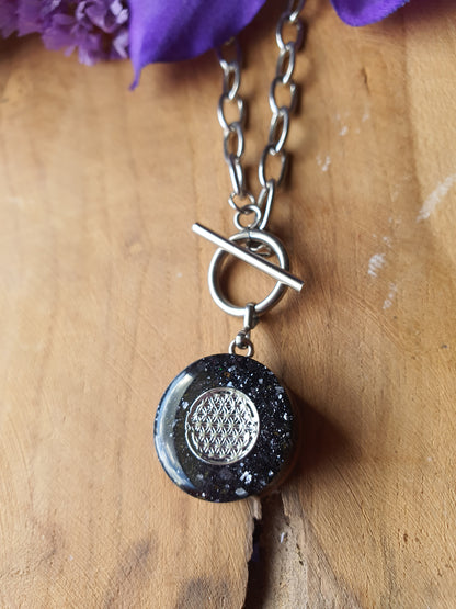 Cinsis Orgonite mix: orgonite Hanger 2 in 1 + RVS Zilver ketting nr 3014