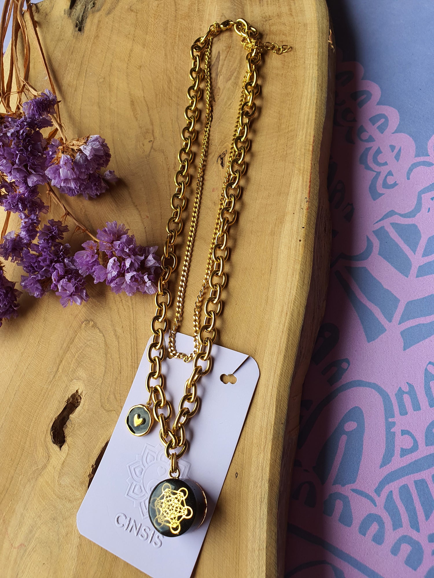 Cinsis Orgonite mix: orgonite Hanger + RVS Goud ketting nr 3019