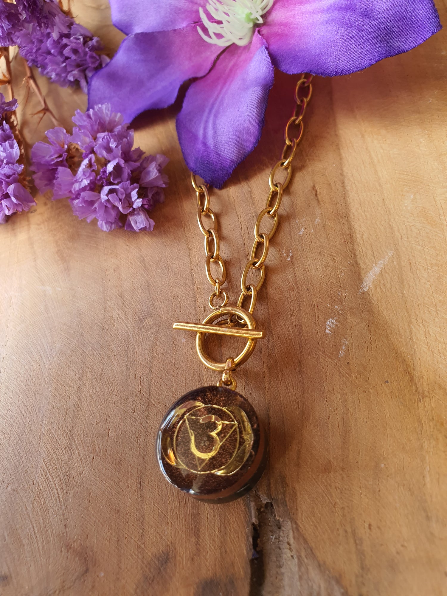 Cinsis Orgonite mix: orgonite Hanger 2 in 1 + RVS Goud ketting nr 3013