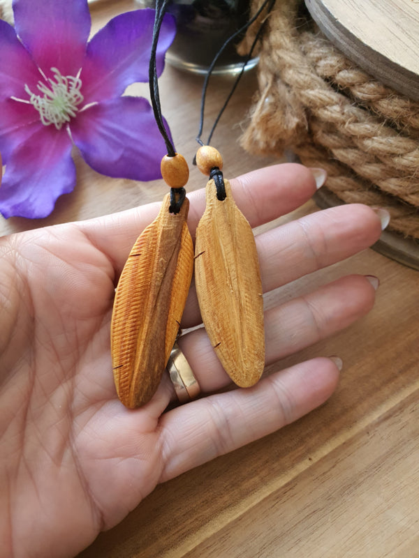 Palo Santo ketting veer.