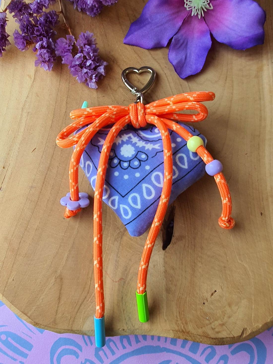 Sleutelhanger tassenhanger bandana paars oranje