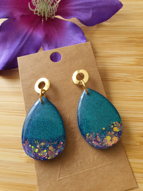 Resin oorbellen / oorhangers (set 4)  Shine bright, Sparkle more :)