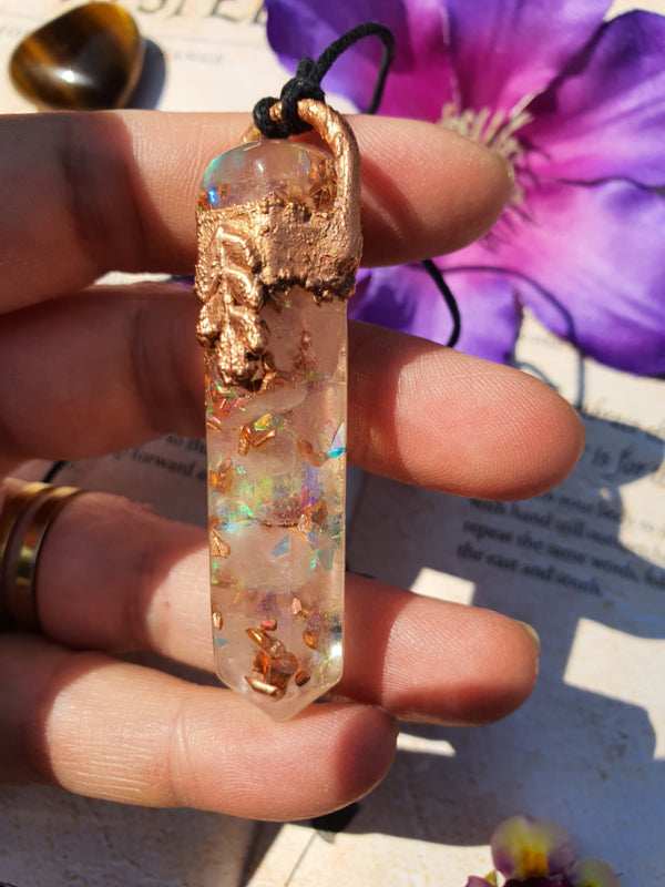 Orgonite hanger Punt Rozenkwarts ( nr 1)