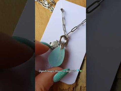 Orgonite Hanger Larimar en Bergkristal met RVS zilver ketting en schildpad bedel (nr 1017)